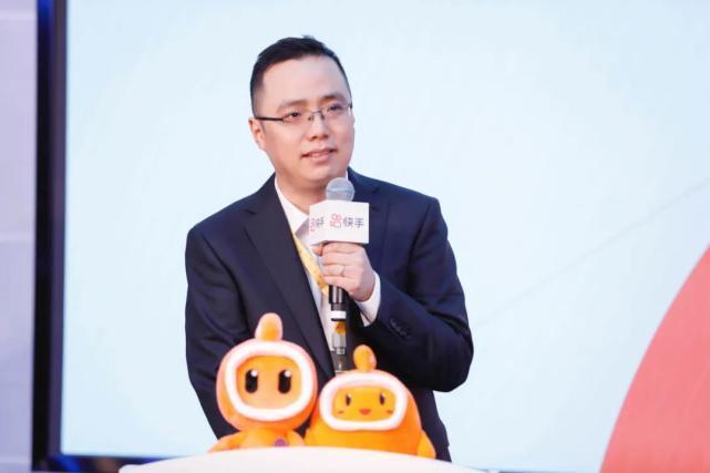 程一笑、银鑫：从东大一舍西走出的快手创始人