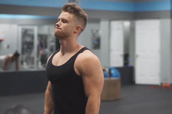 42岁冻龄女星光彩夺目,40岁冻龄女星