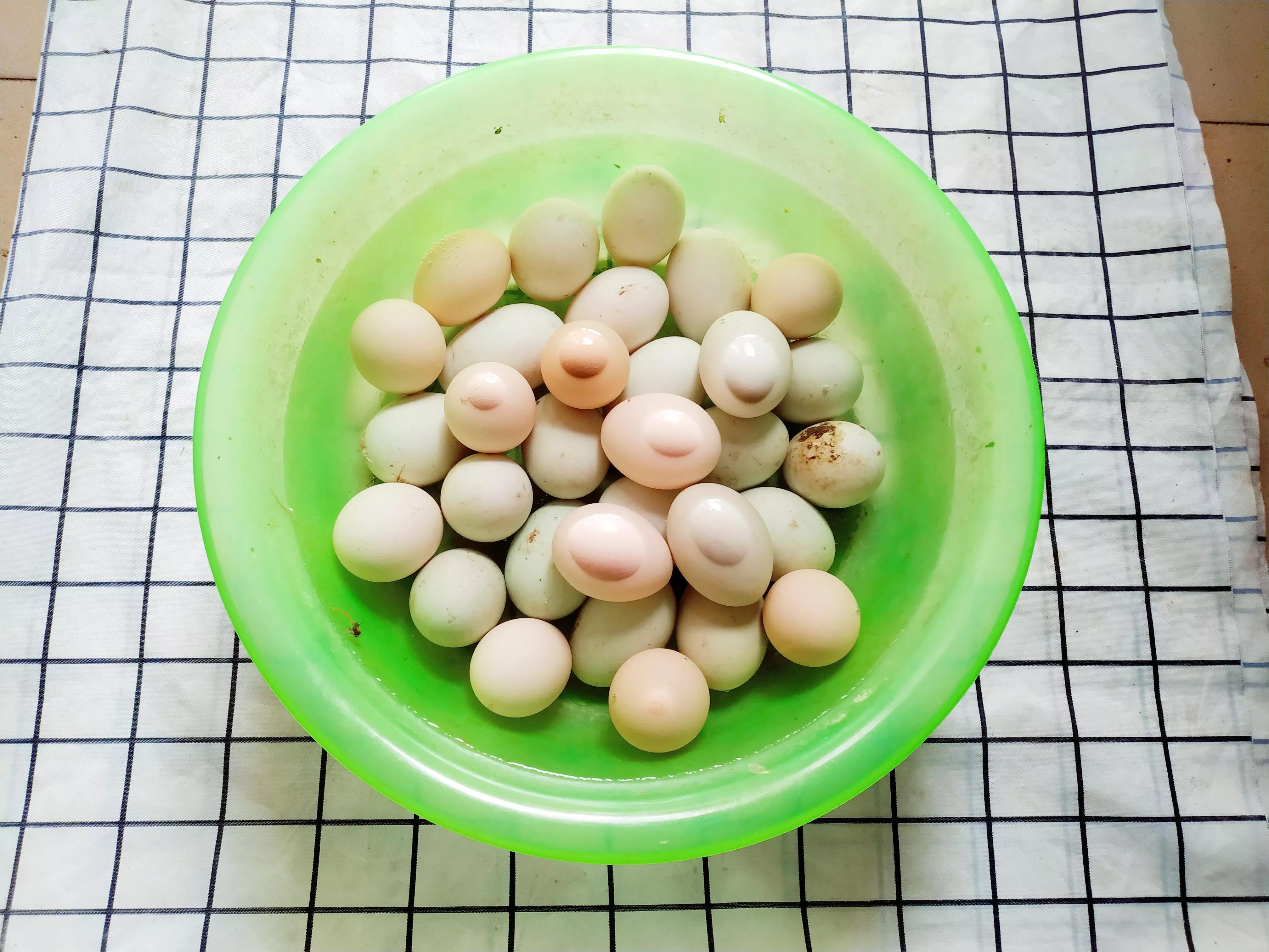 腌鸭蛋流油的方法秘方,奶奶50年腌咸鸭蛋的秘方