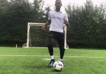 十大足球技巧过人动作,30秒掌握10种足球基本功