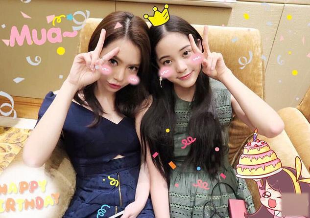 欧阳娜娜和戚薇出席活动，站姿暴露：“少女胯”和“妇女胯”差别