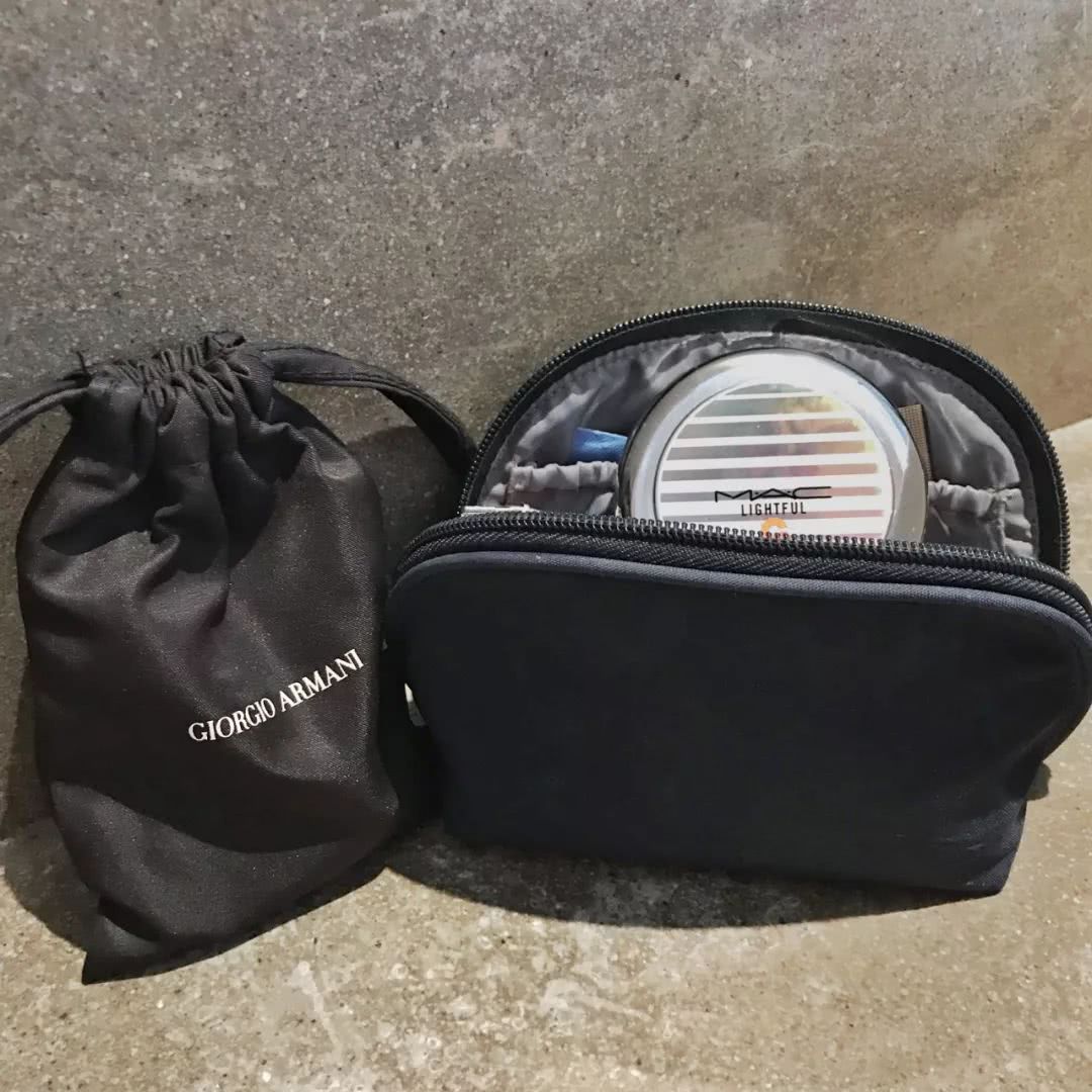 编辑部化妆包大公开，新年出行这样带就够了！