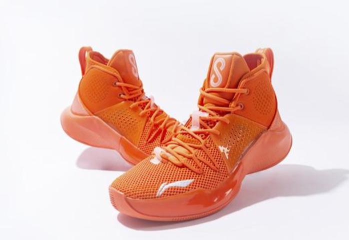 王思聪说李宁是“盗版”？曾经情人变仇人，李宁到底抄了没？