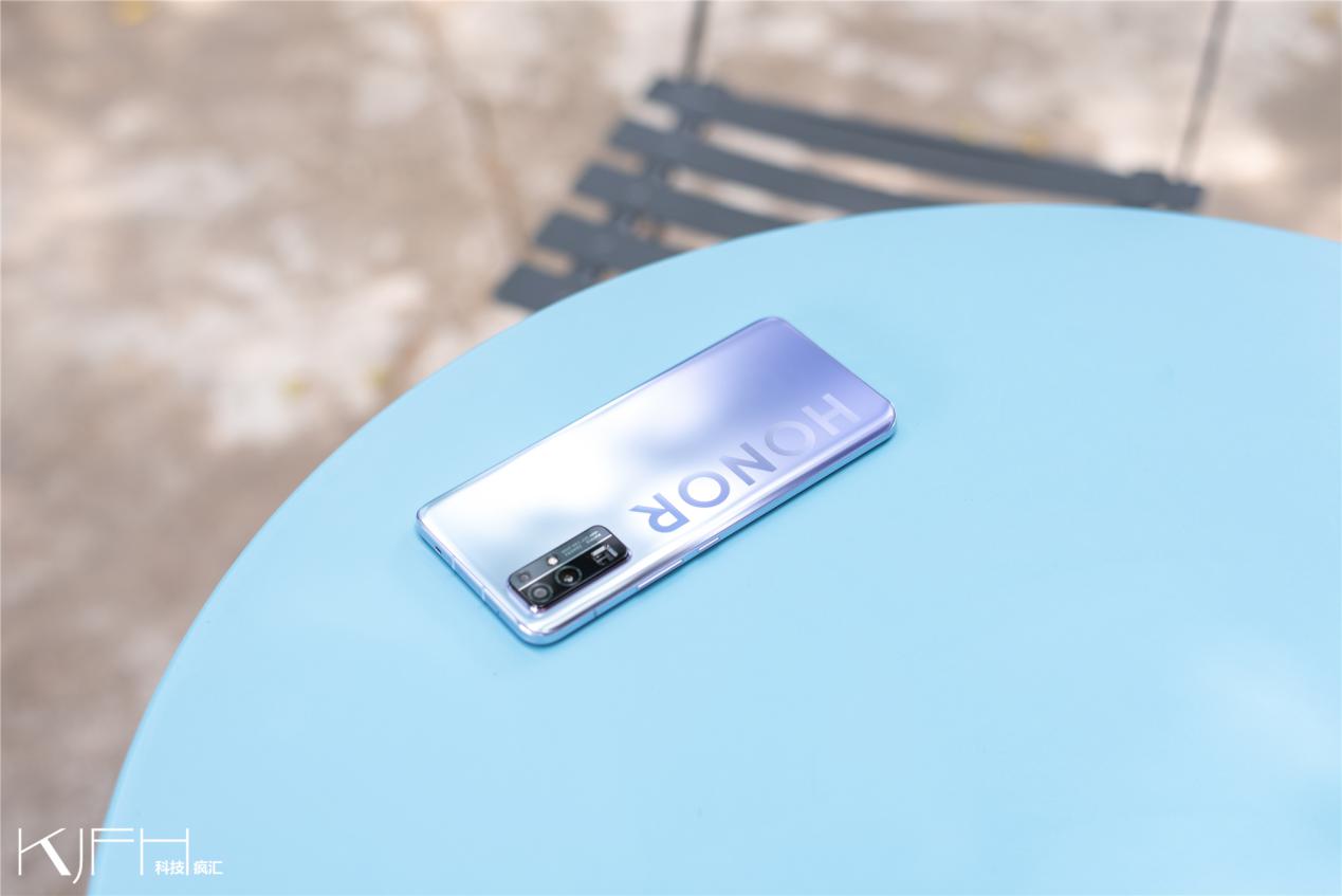 光荣30麒麟985和980区别,光荣305g深度测评