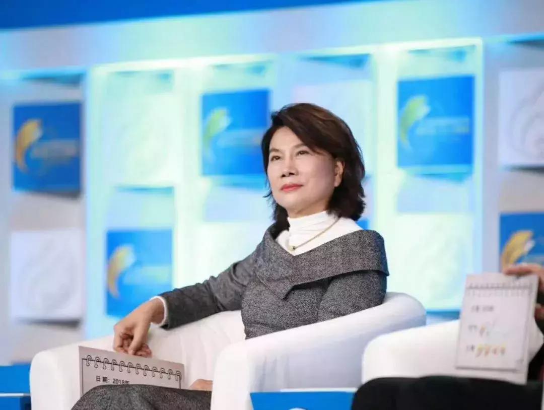 营销女王再出新招，这次的董小姐走的更亲民