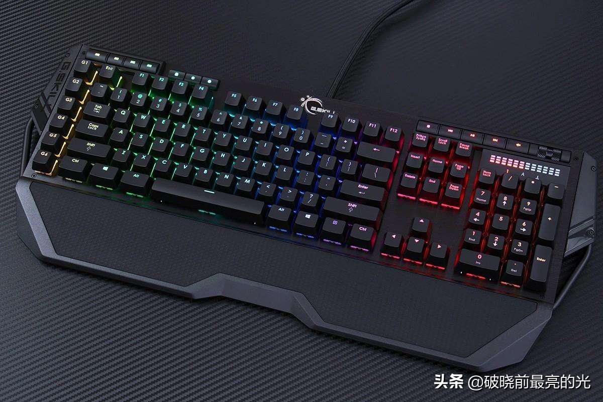 吃鸡高端键盘鼠标耳机套装推荐,鼠标键盘耳机电竞无线外设推荐