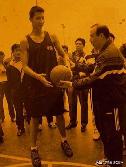 男篮易建联近况,易建联捐款