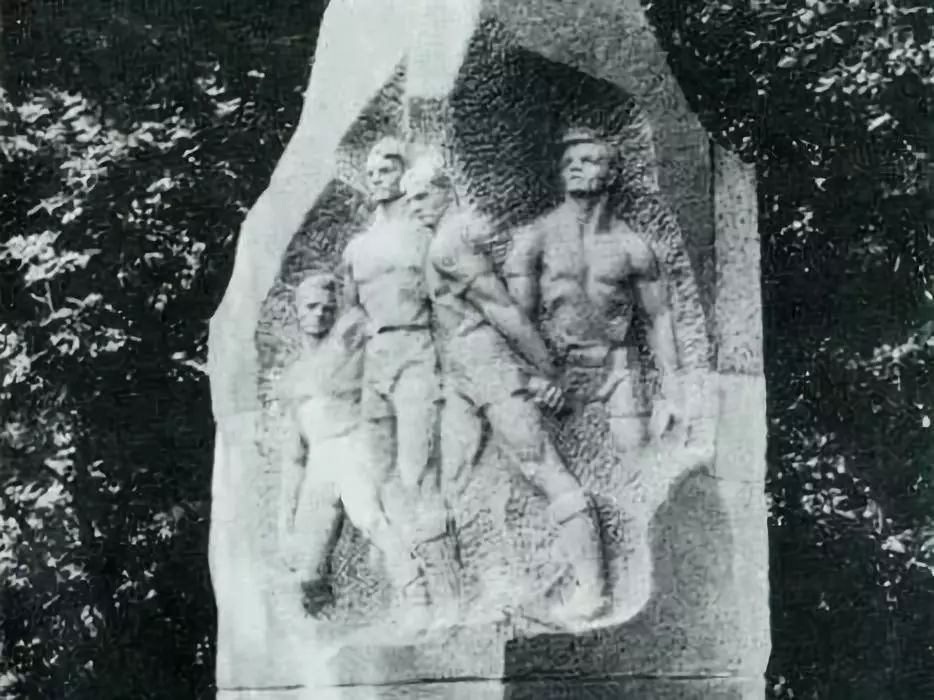 足球史上以一己之力力挽狂澜,足球球员生死时刻