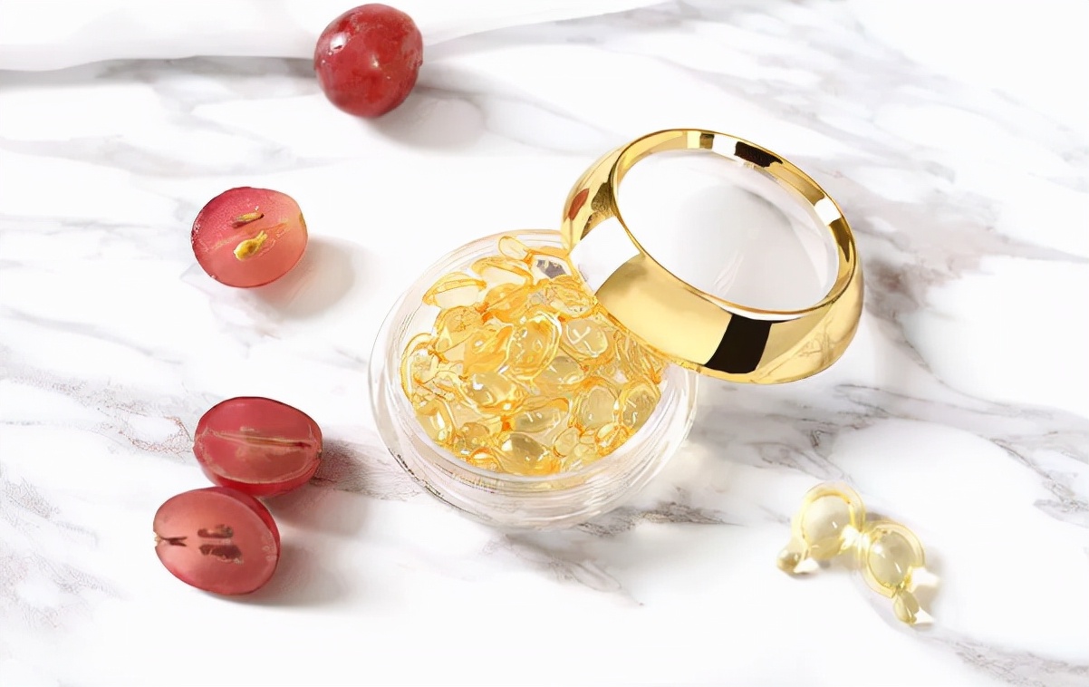 名膜壹号葡萄籽保湿锁水精华,名膜壹号葡萄籽精华作用