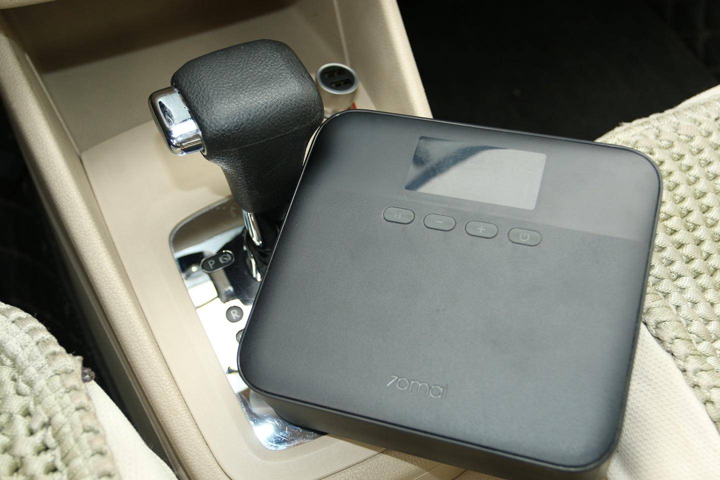 70迈轮胎充气泵青春版怎么使用,70迈车载汽车轮胎充气泵