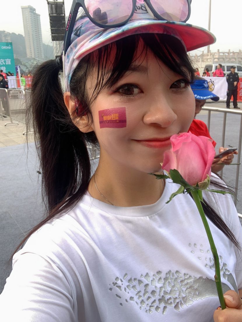 閲嶅簡濂冲瓙鍗婇┈,閲嶅簡濂冲瓙鍗婇┈瀹屾暣瑙嗛