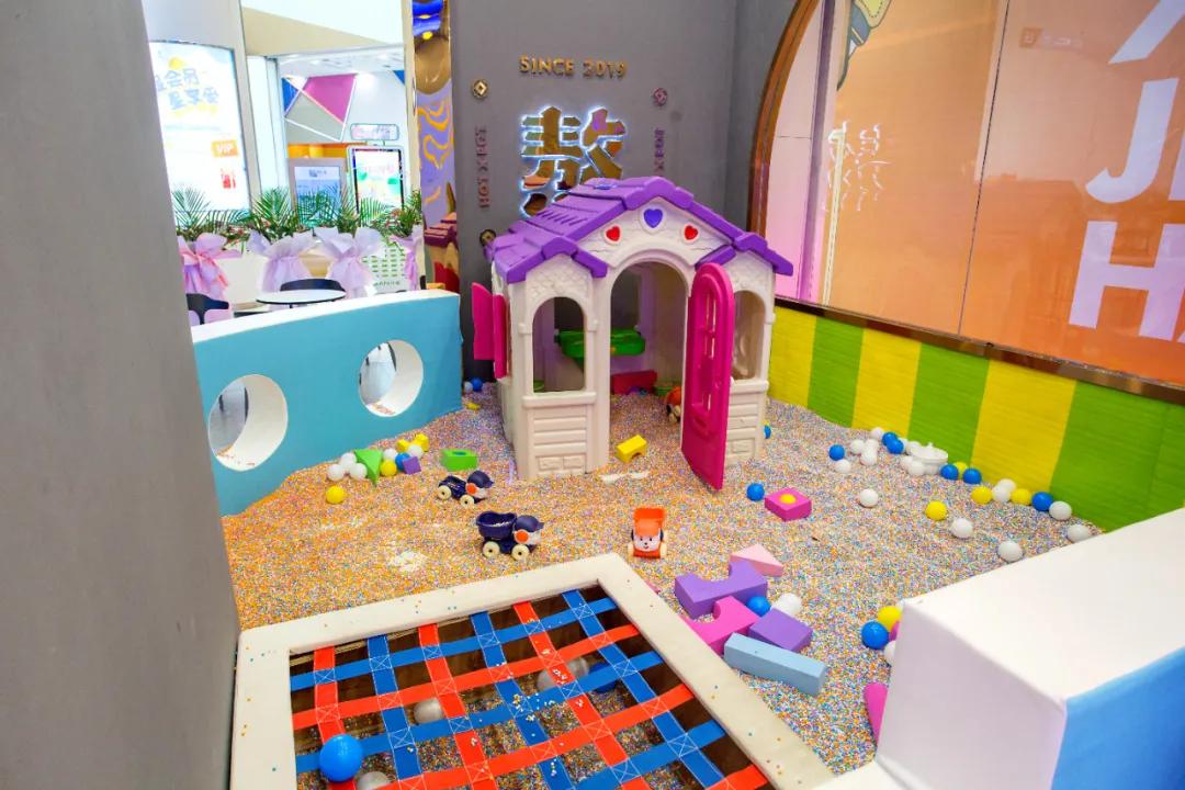 成都前十名好吃的牛排火锅,地道的牛排火锅吃起来贼过瘾