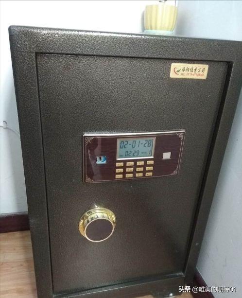 老式虎牌保险柜怎么开,老式保险柜怎么开图解无密码
