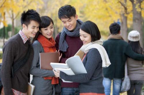 二本文科生前景好的大学专业,文科类学生大学都有哪些专业选择