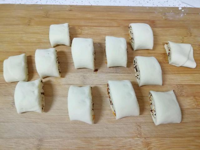 发面饼怎么做不硬又松软不放酵母,发面饼如何做不粘