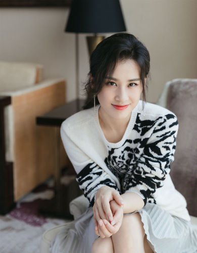 绮玑：黄圣依代言的“氨基酸早晚洗面奶”温和不紧绷，敏感肌适用