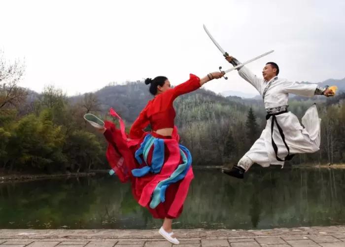 周城传奇：刀剑合璧侠客行