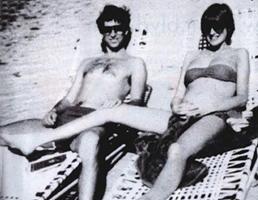 38岁的戴安娜,戴安娜生第一胎和查尔斯合影