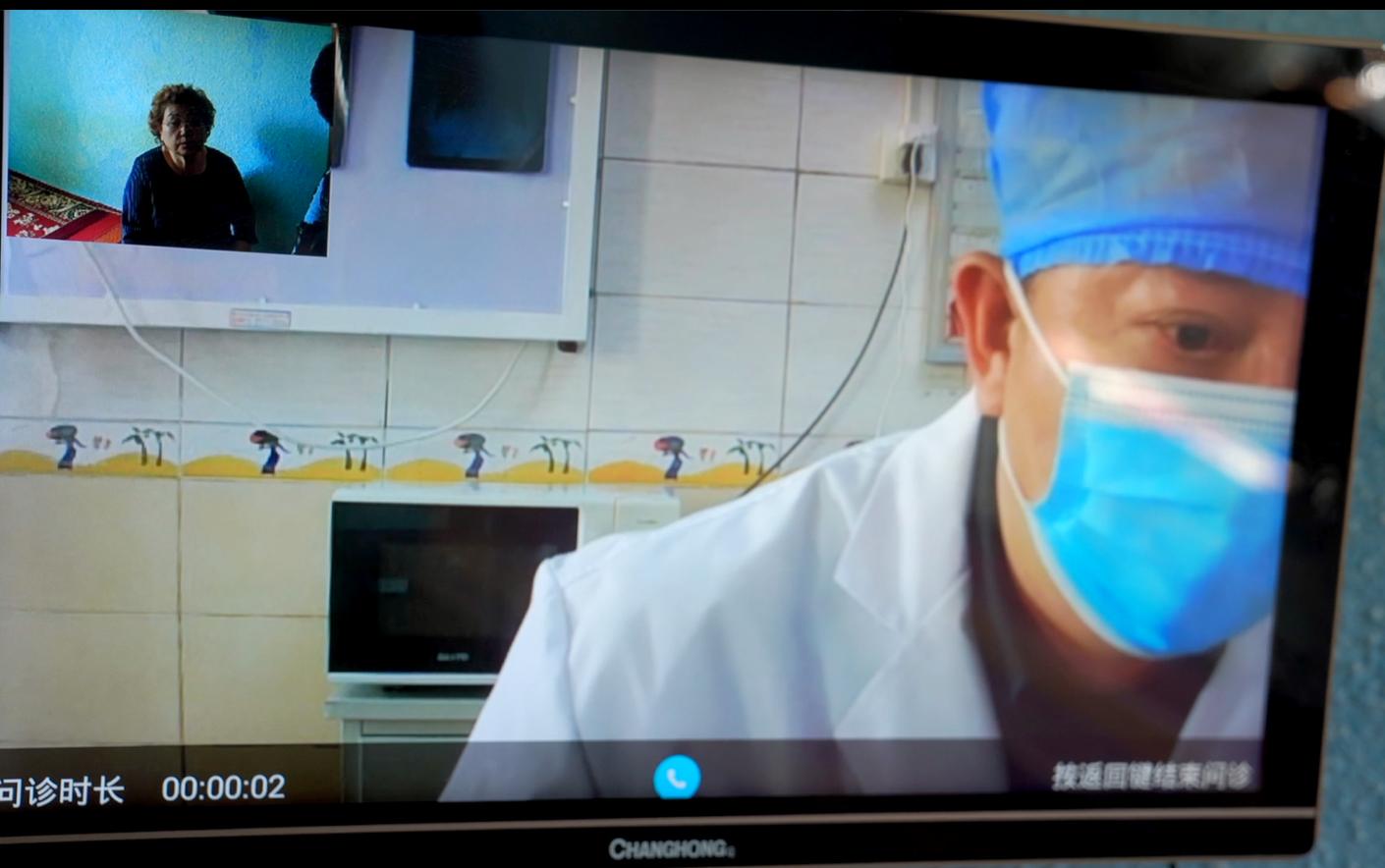 老人享用智慧新生活很难？网友：这届老baby不要太6！