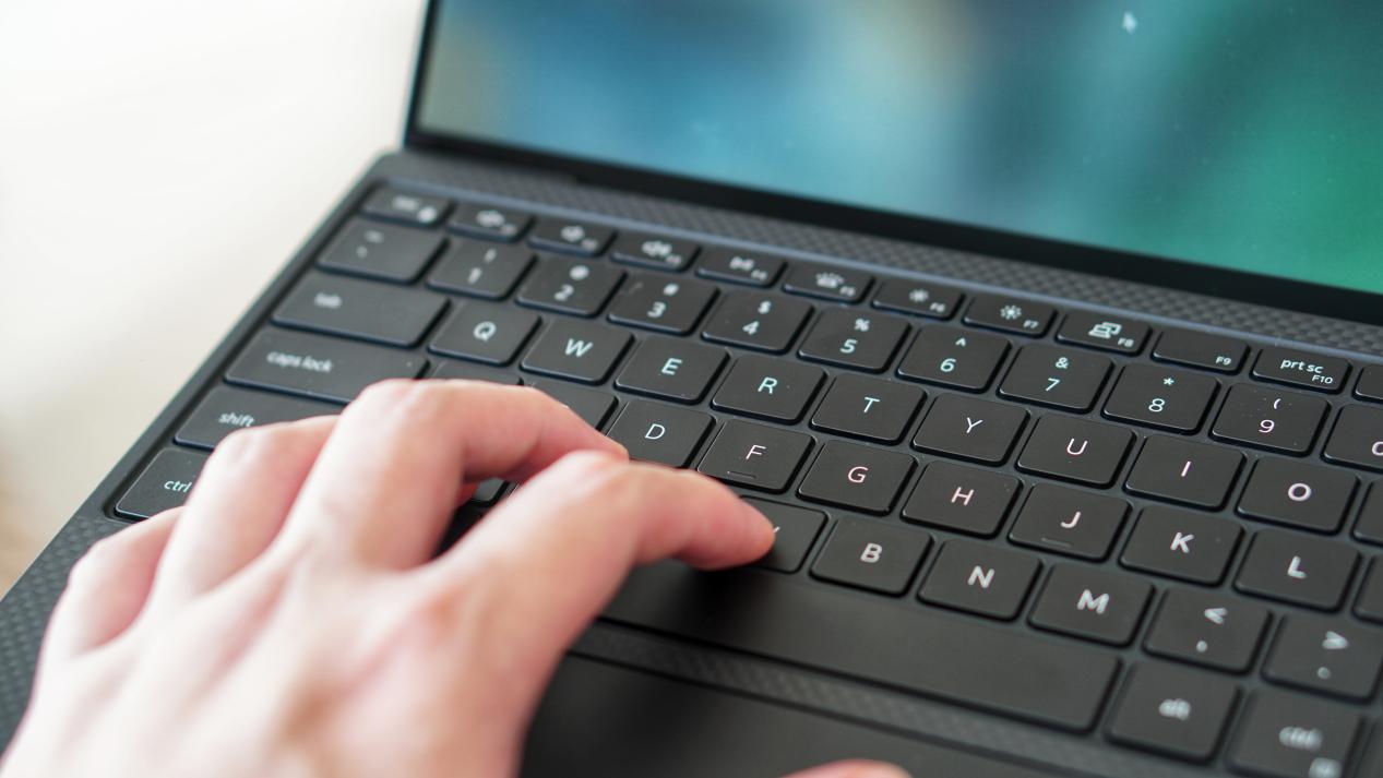 戴尔xps139300尺寸,戴尔最新款xps139300