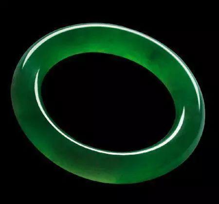 全球最贵的翡翠首饰,史上最贵翡翠单品