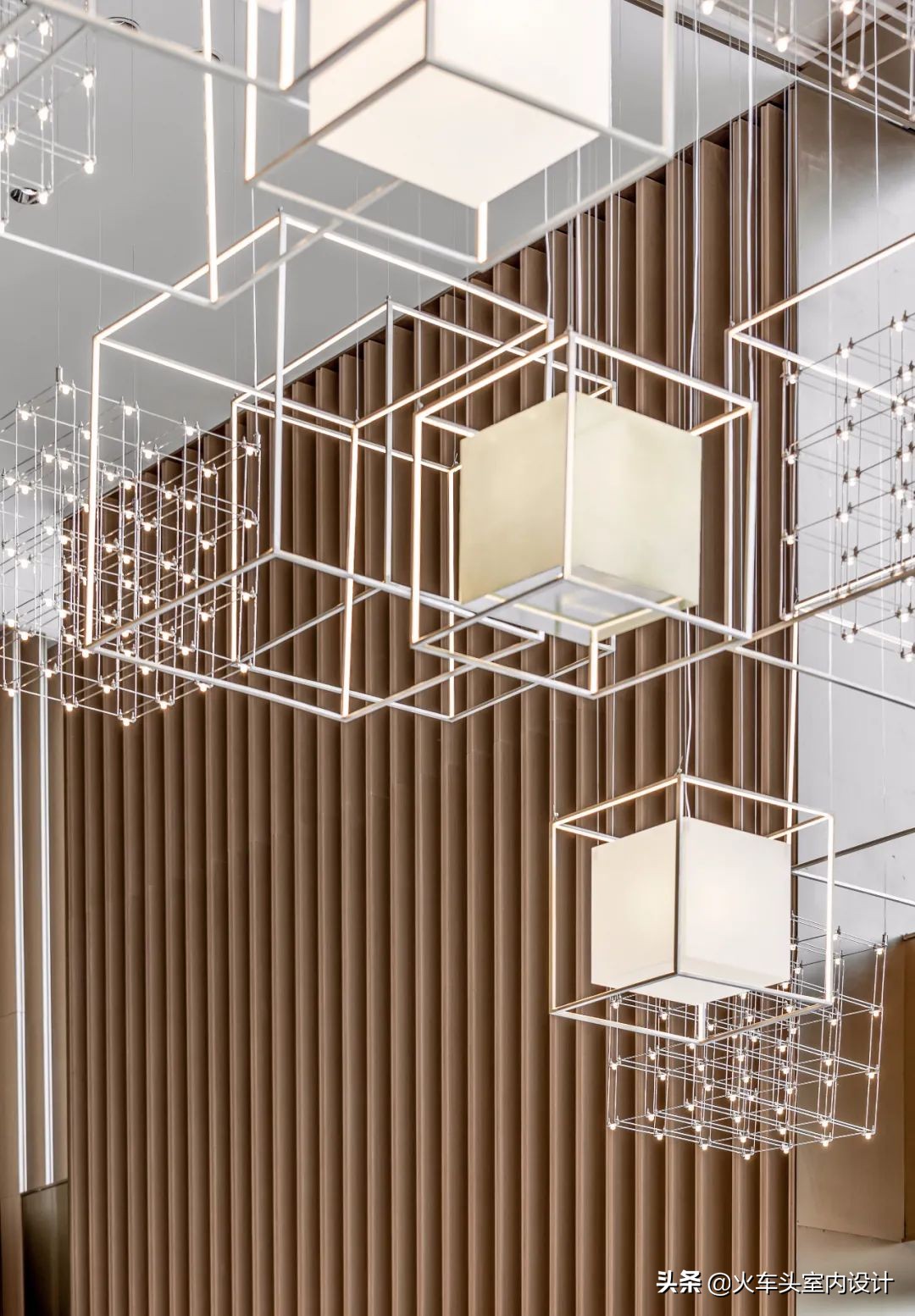 澶悏鍏冪浣滃搧,澶悏鍏冪