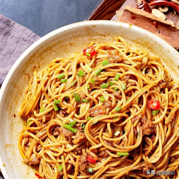 北京炸酱面的肉香,北京炸酱面的特点