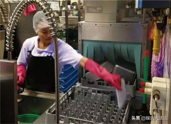 去香港打工工资高吗,去香港打工真实收入