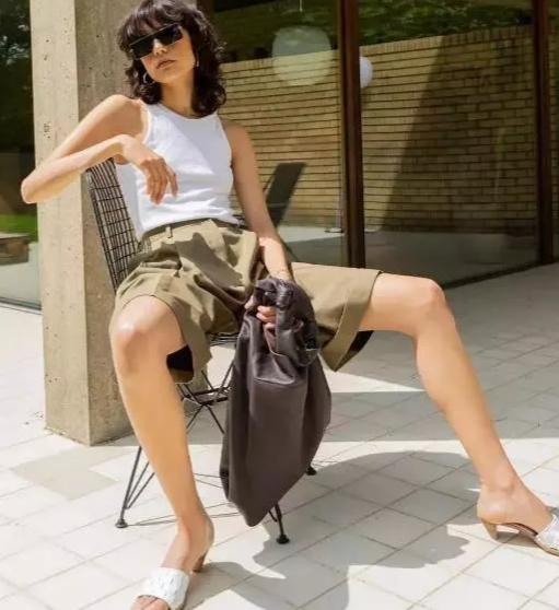 今年潮流短裤,今年牛仔短裤流行色