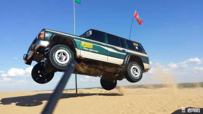 同时拥有4台途乐是何感觉？爬冰豁沙子当真无所不能！