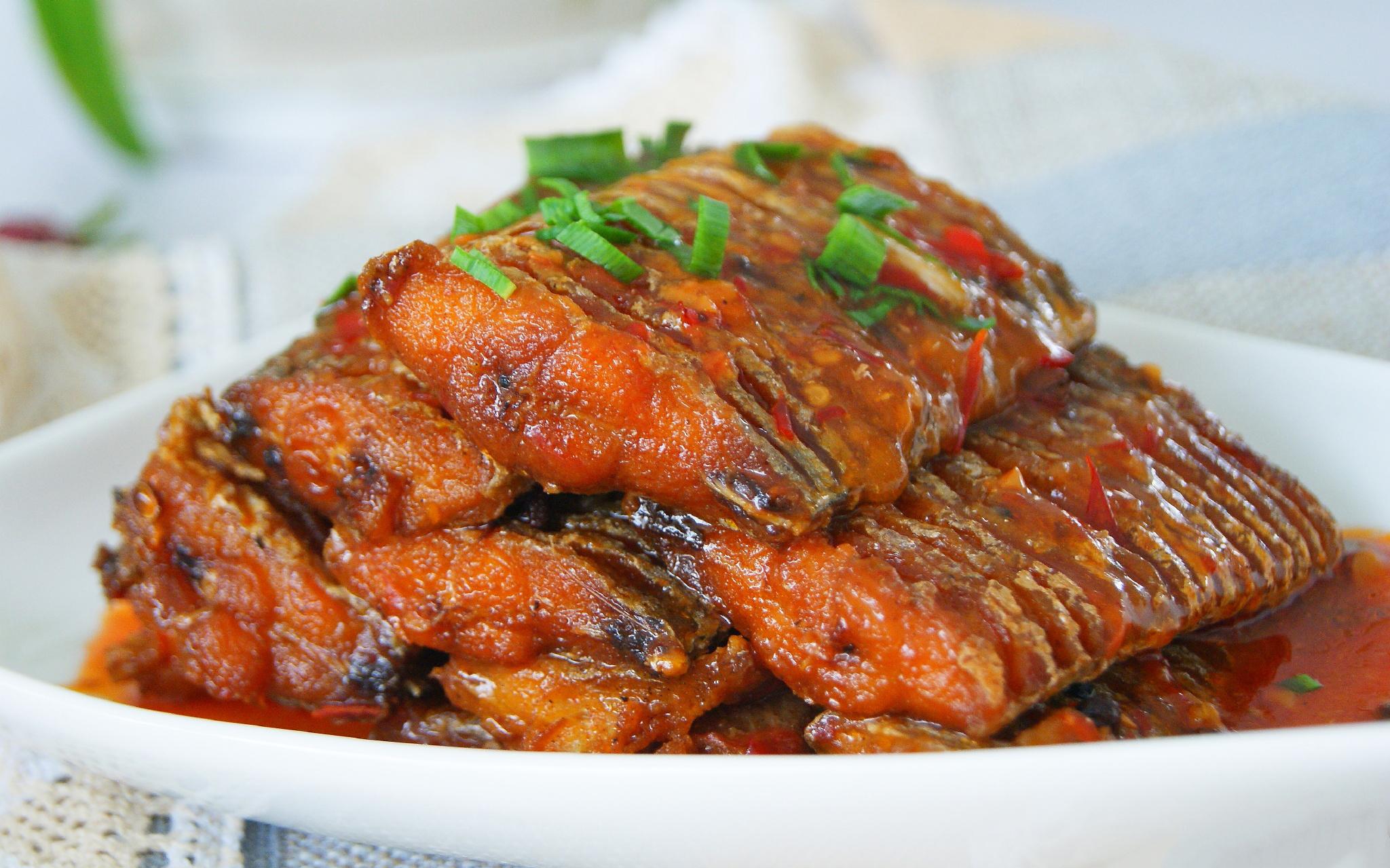 刀鱼和什么菜一起吃,刀鱼料理法