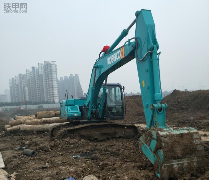 花60万买下110万房子现在后悔不已,花60万买二手挖机