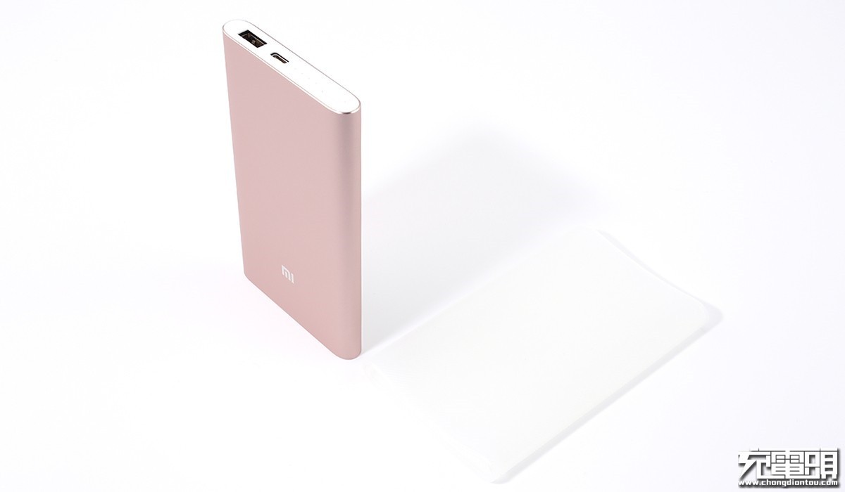 小米充电宝口袋版10000毫安评测,小米最好的充电宝是哪款