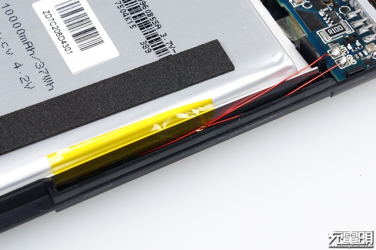 小米充电宝口袋版10000毫安评测,小米最好的充电宝是哪款