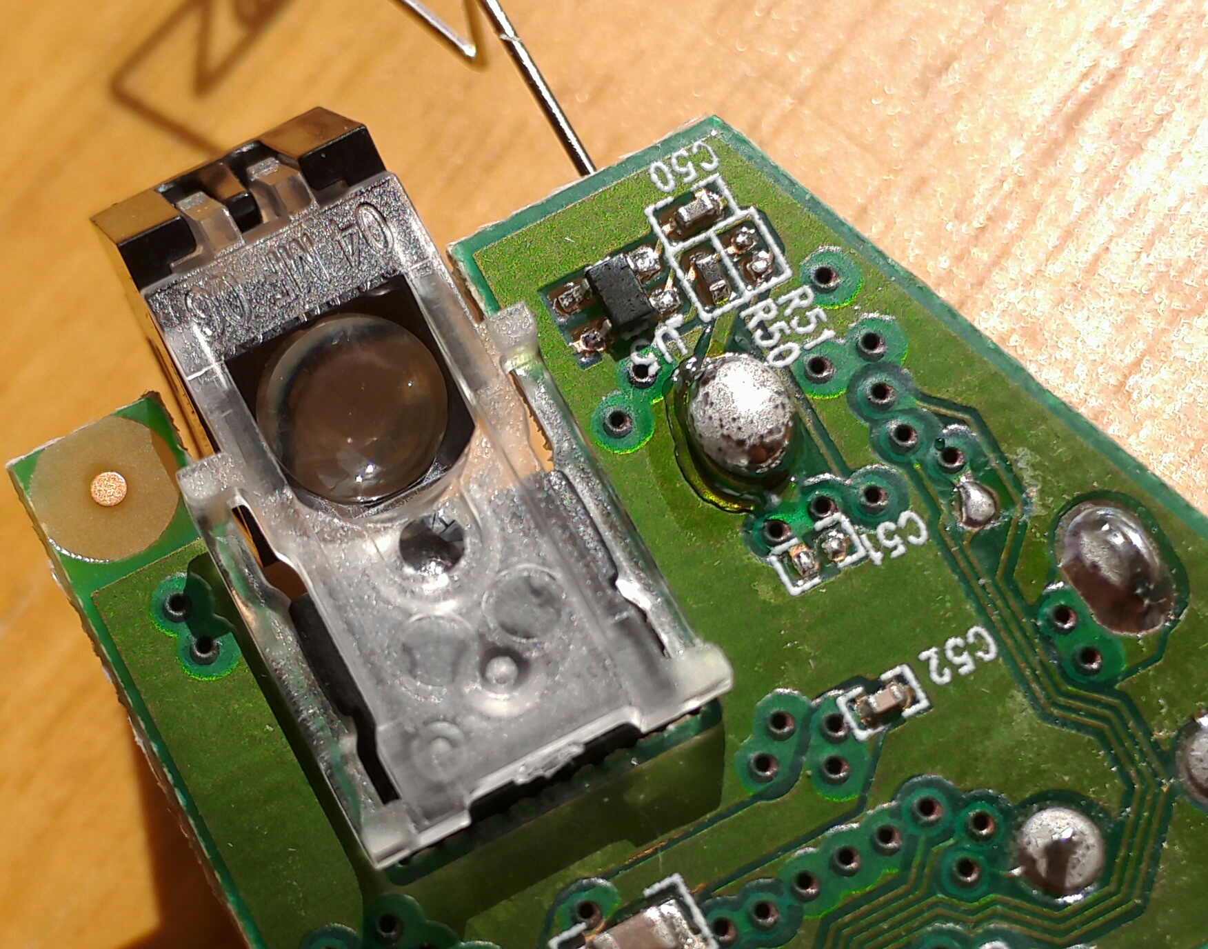 拆罗技无线鼠标的方法,拆一个全新的罗技m220无线鼠标