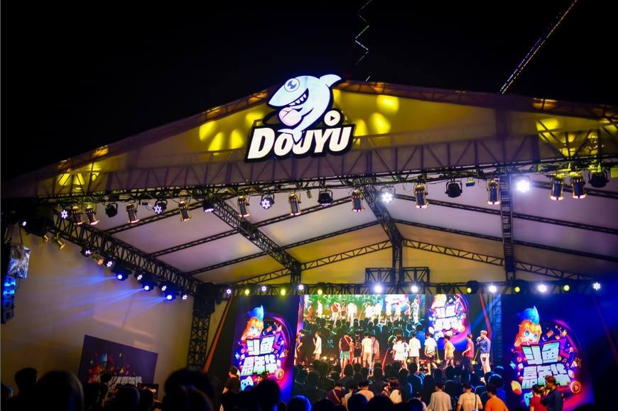 如果我说我会见到骚白你们信吗？错过一次再等一年！