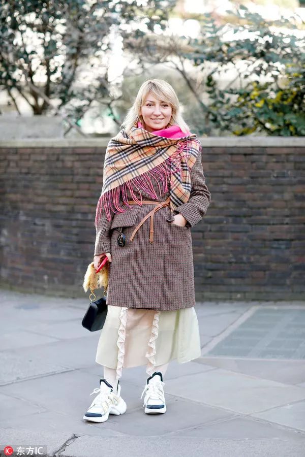 胖妹妹个子矮适合穿多高的高跟鞋,谁说小个子不能穿平底鞋