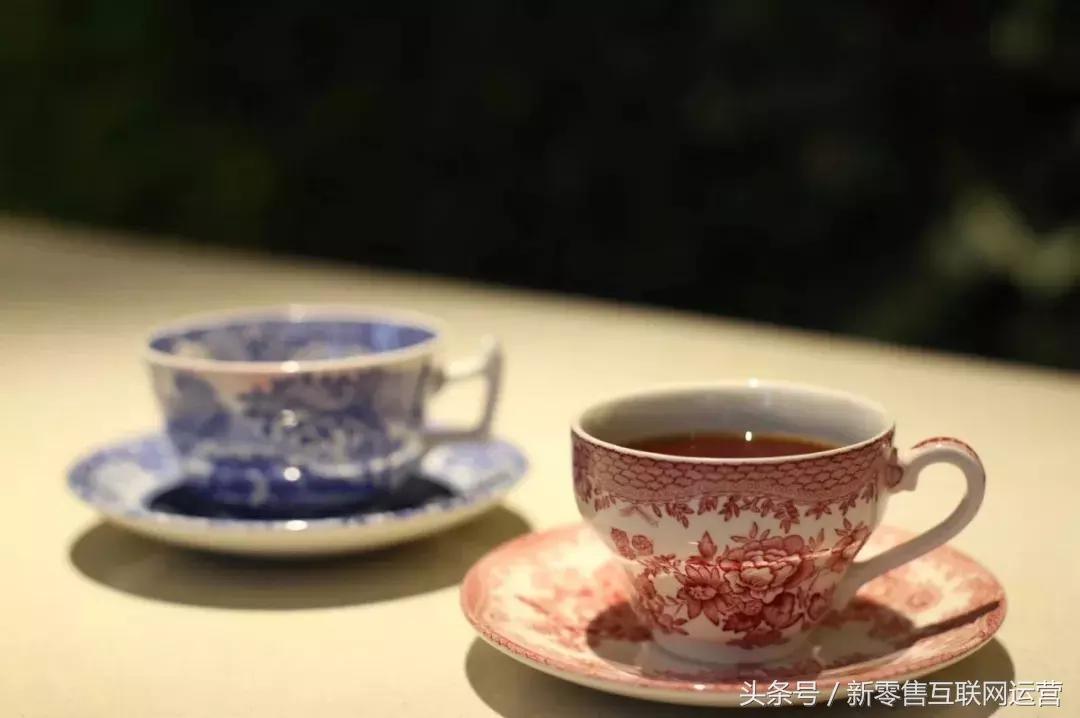 杭州悄悄地开了家“好好食”的酒吧，一盘麻婆豆腐意面吃哭你