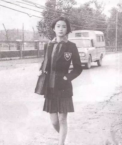 站着的霍金,站着的霍金的照片