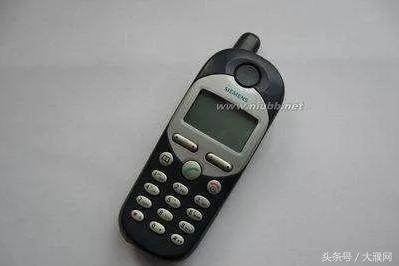 盘点一下你当年用过的手机,还记得你人生当中的第一款手机吗