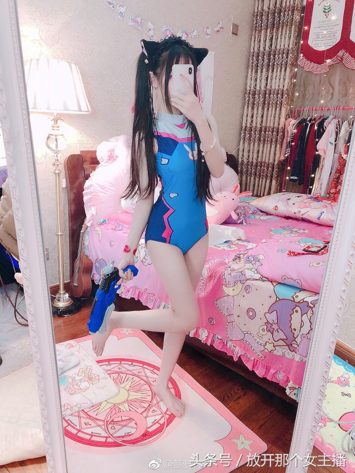 女主播萝莉,吃鸡女主播刚满18岁的可爱视频