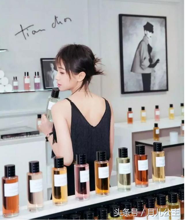 哪个明星的自然碎发最好看,明星的中短碎发哪个好看