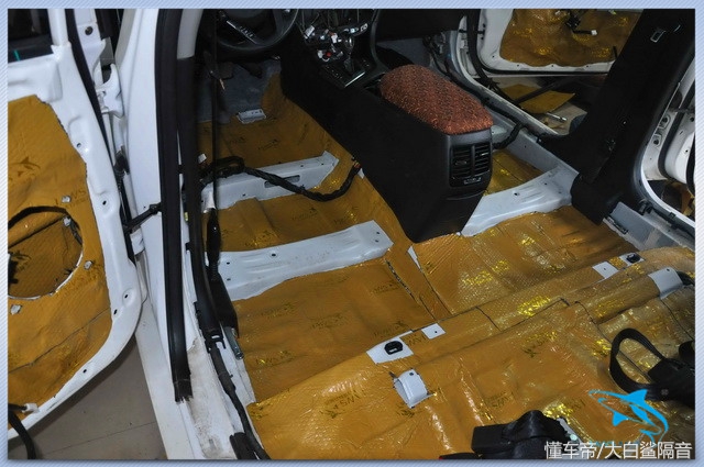 贵阳元音改汽车隔音改装起亚K5改装大白鲨金鲨隔音专家