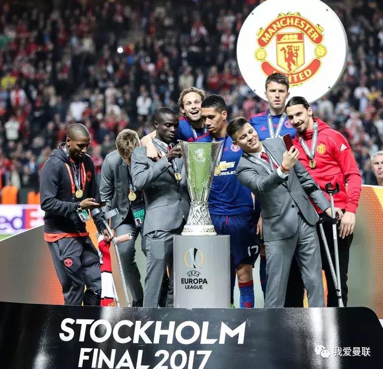 曼联官宣离队,曼联解约