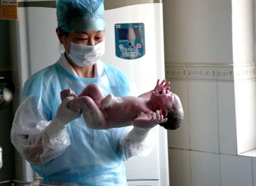 顺产与剖腹产的深度对比分析