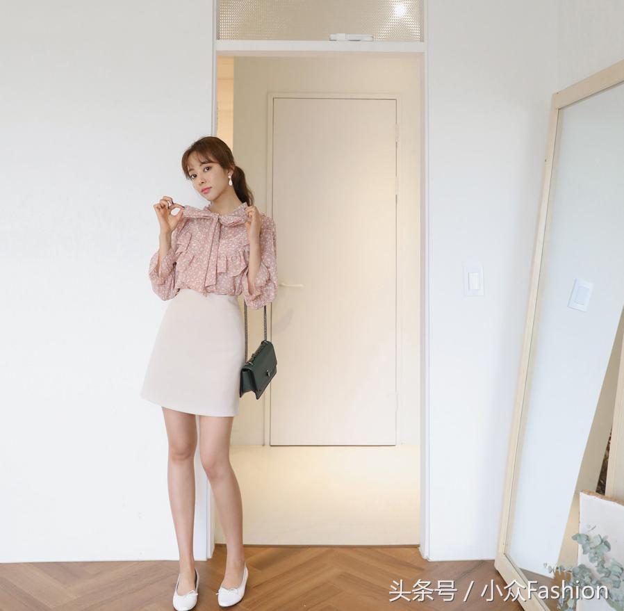 韩国模特穿搭分享,韩国模特花朵穿搭