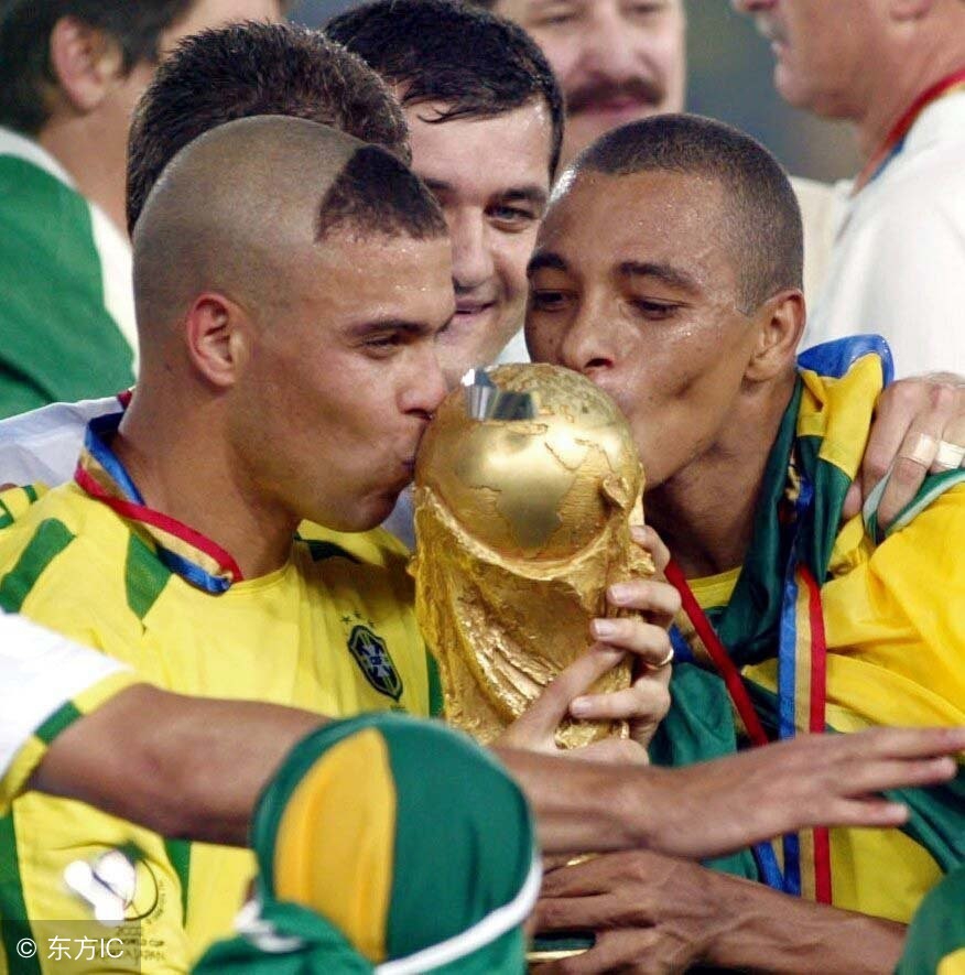 世界杯金球奖罗纳尔多,世界杯罗纳尔多经典足球比赛