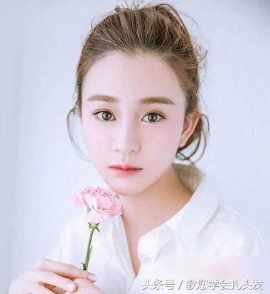 俏皮减龄中长发发型扎法,扎发发型简单又好看中长