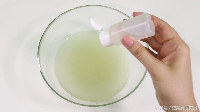 用瓜尔胶粉做假水不粘手,做泥用的瓜尔胶粉