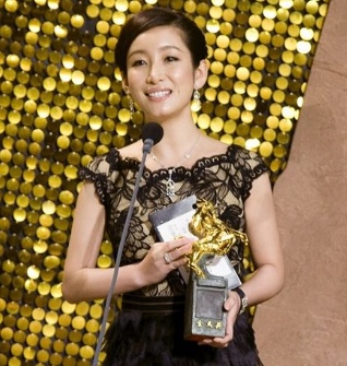 孙俪殷桃对比,殷桃孙俪奖项